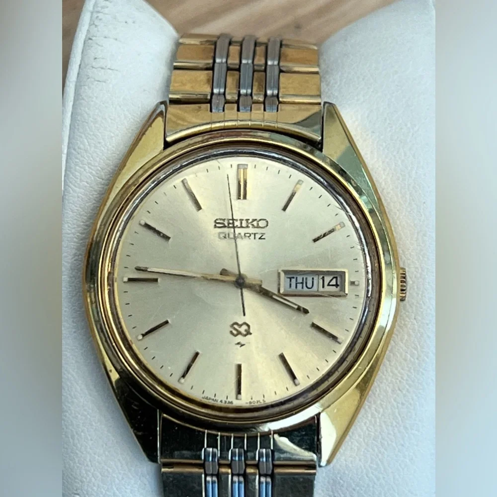 Seiko Men’s Watch Vintage Two-Tone Bracelet Gold-Tone Dial Day Date Window